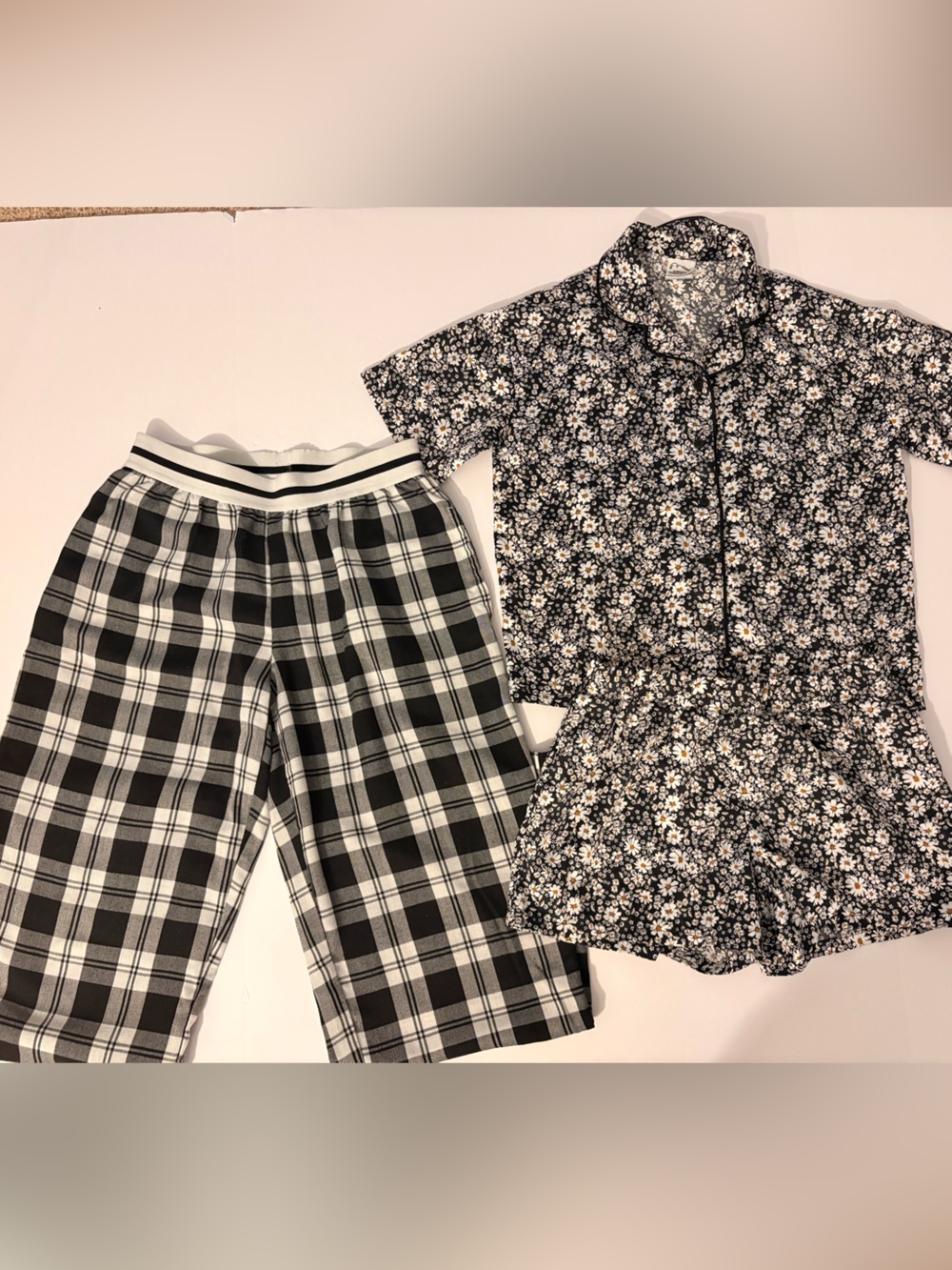 art class Black and White Floral Short Pajama Set with Plaid Lounge Pants